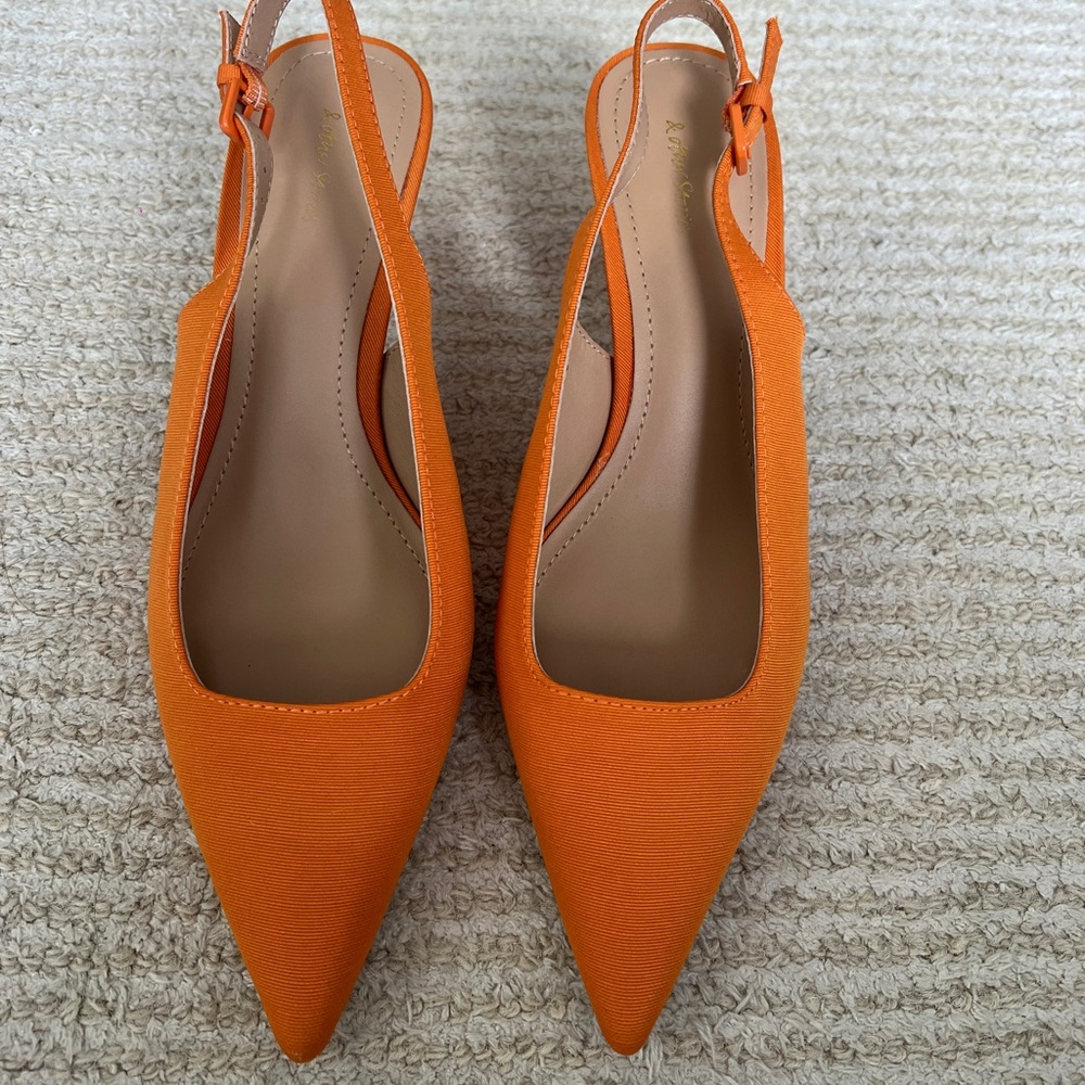 Kitten heels